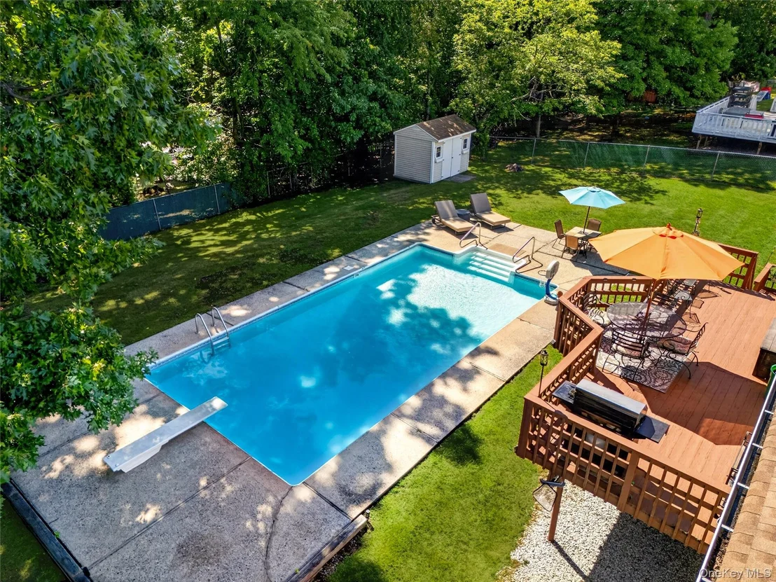 Photo of 4 Rockridge Drive