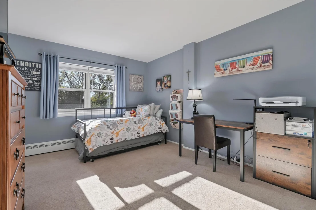 Photo of Unit 3C at 1 Lakeview Drive