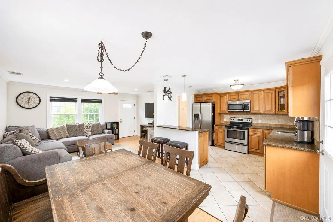 Photo of 18 Hillcrest Road