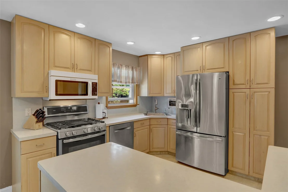 Photo of 71 Elizabeth Drive