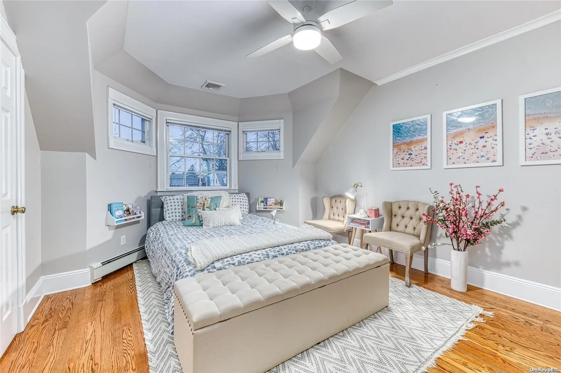 Photo of 49 Lindenmere Drive