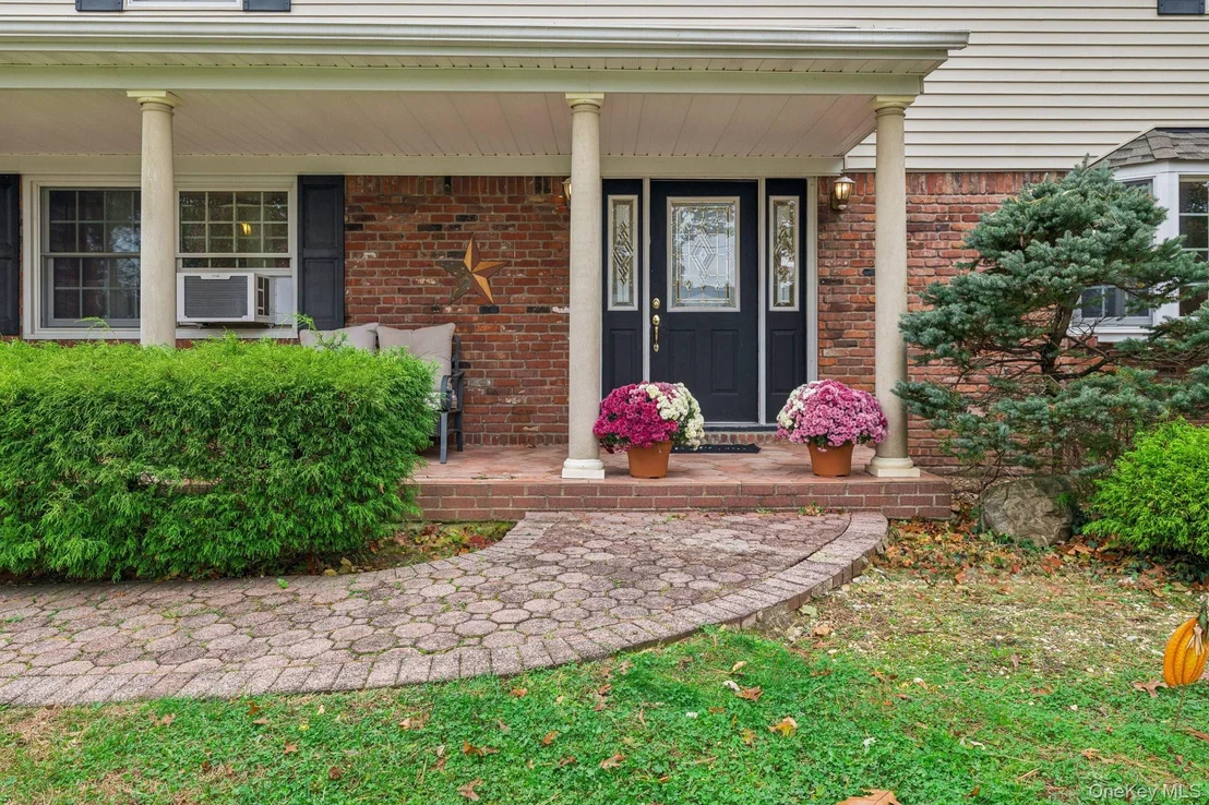 Photo of 9 Princeton Drive