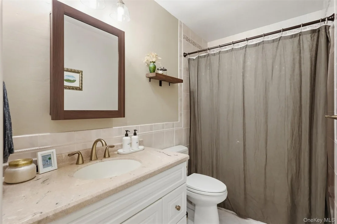Photo of 136 Hustis Road
