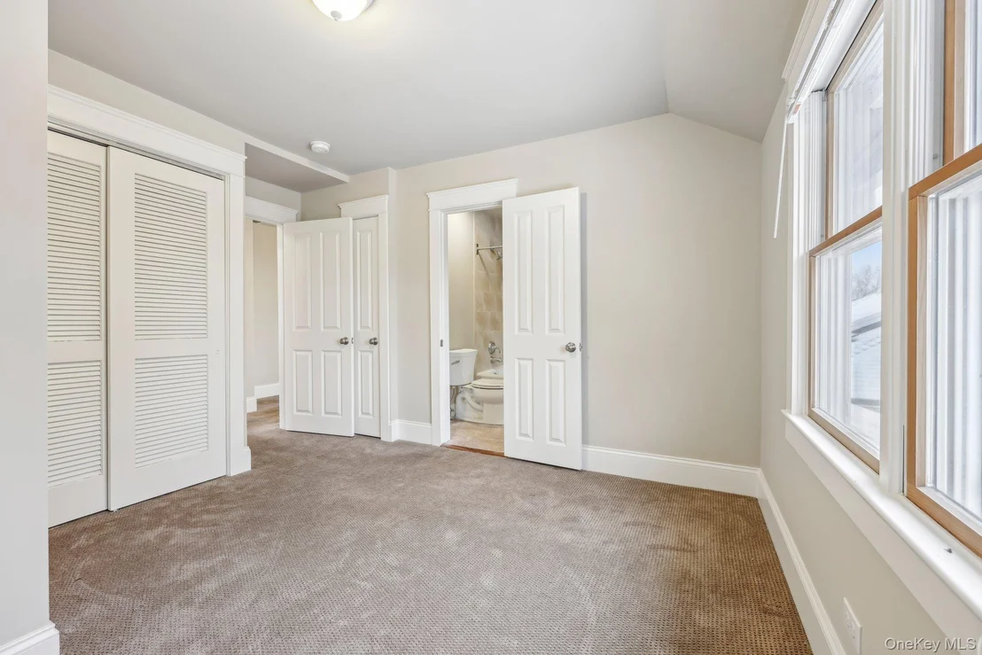 Photo of 125 Smith Avenue