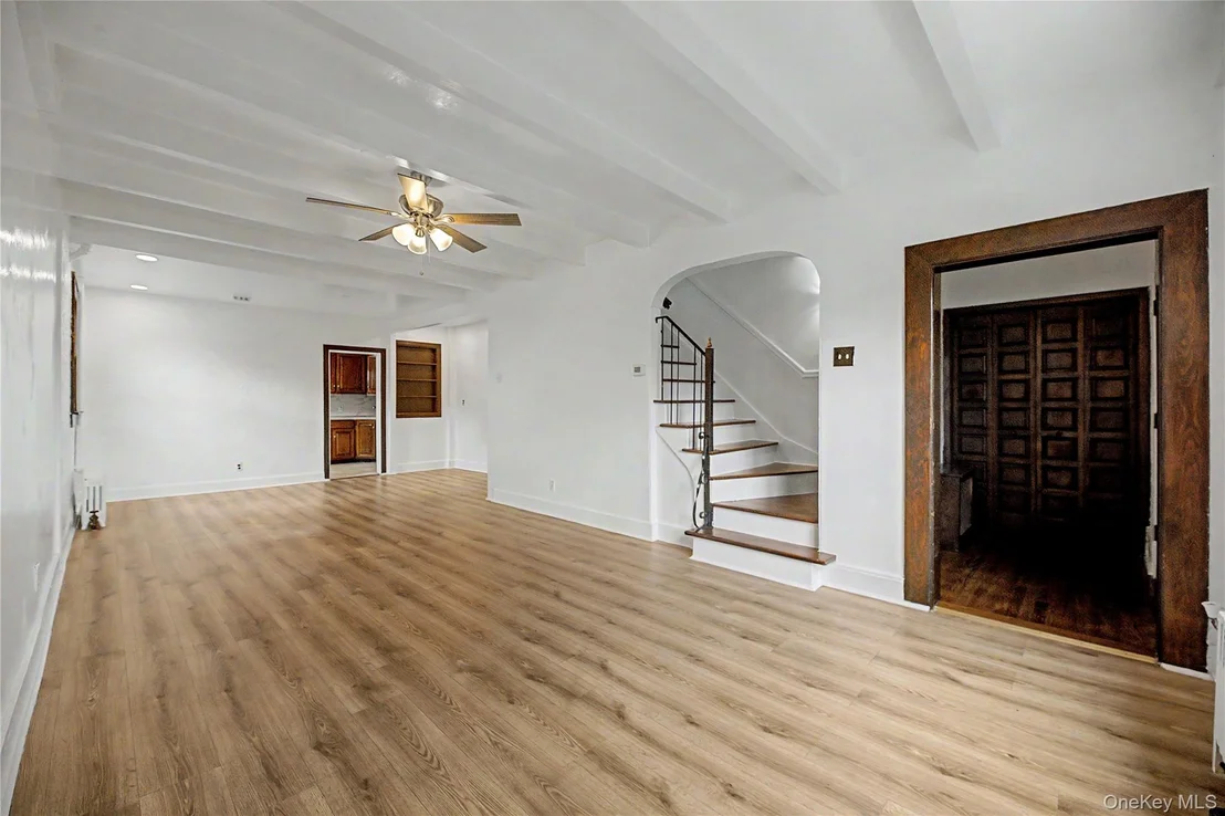 Photo of 25 Longmeadow Road