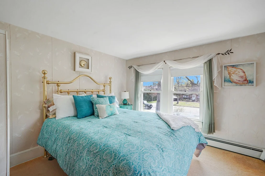Photo of 279 Sunset Avenue