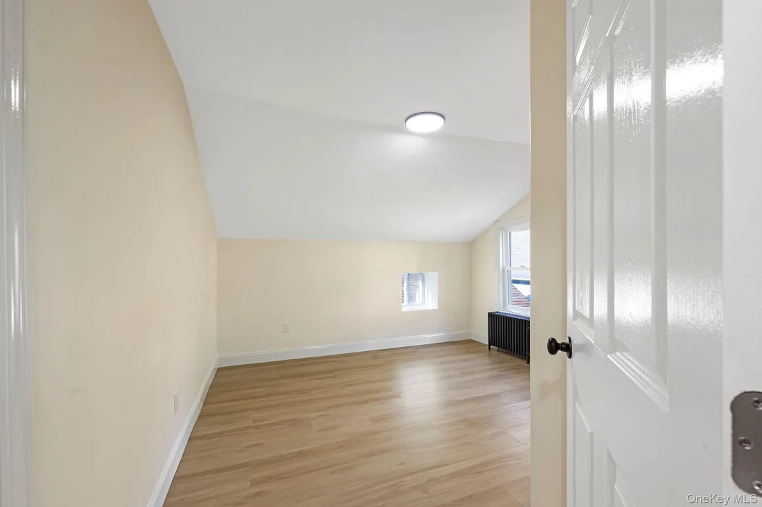 Photo of 5 Grant Avenue