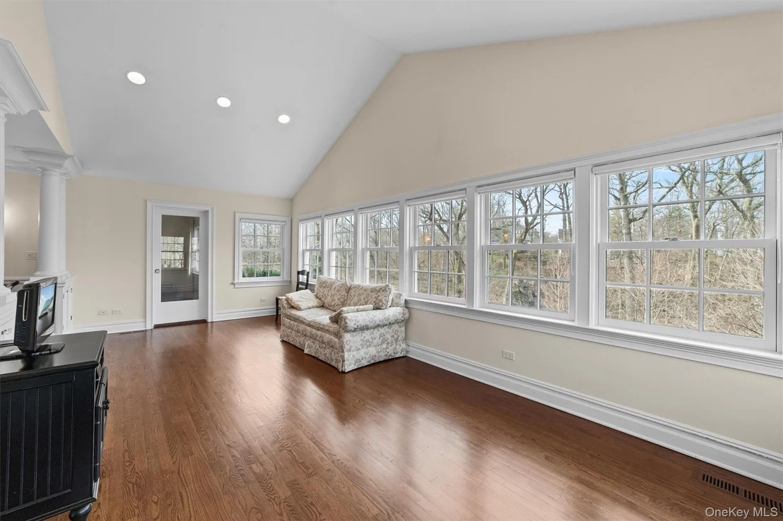 Photo of 52 Oakledge Road