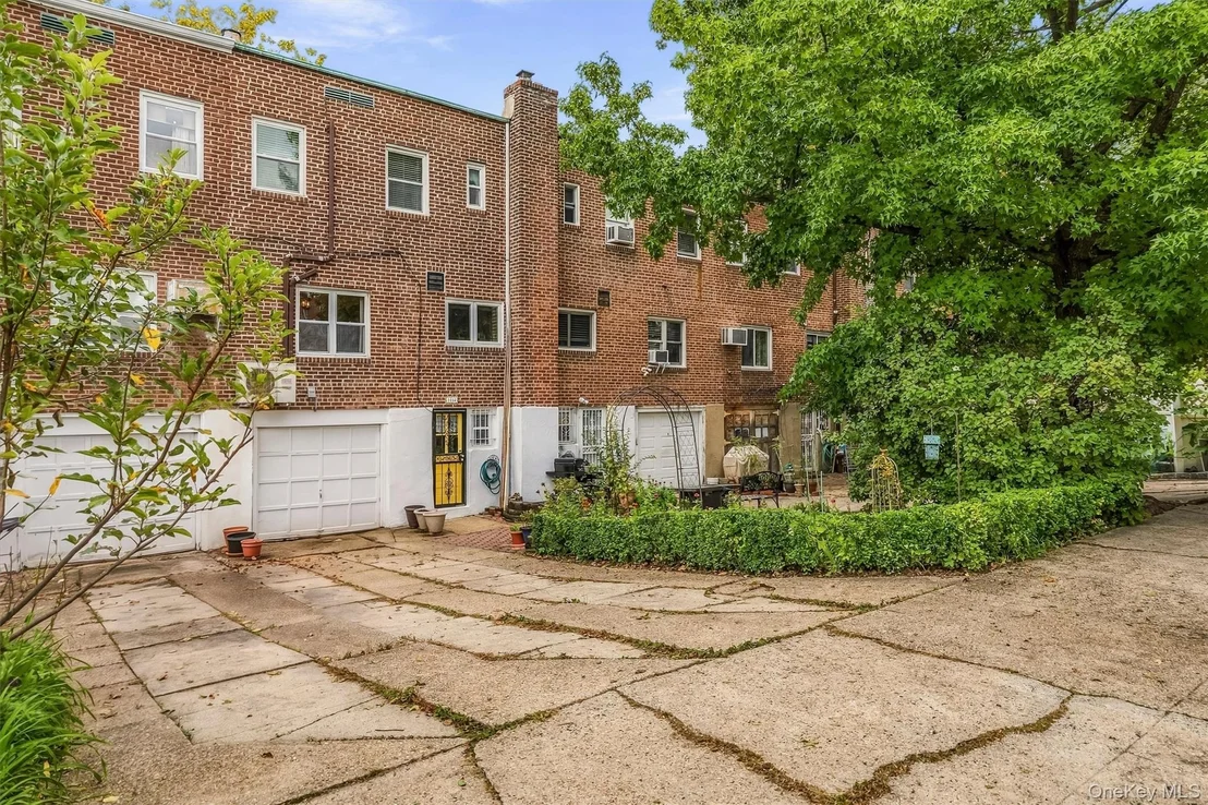 Photo of 1114 Mace Avenue