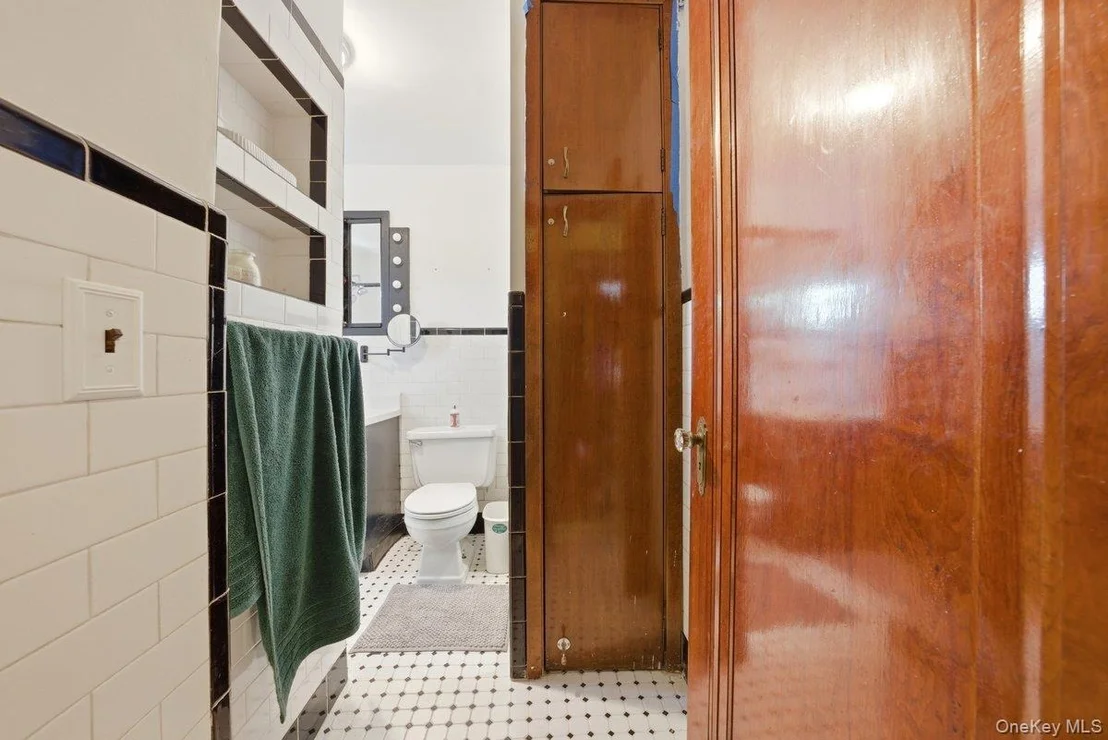 Photo of 7 Byron Avenue
