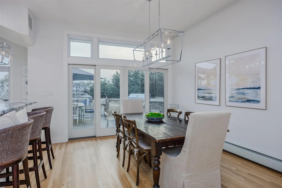 Photo of 2904 Harbor Road