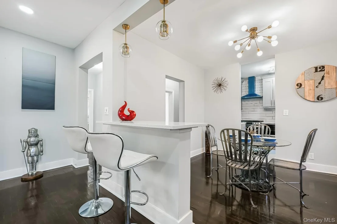 Photo of Unit 2B at 828 Bronx River Road