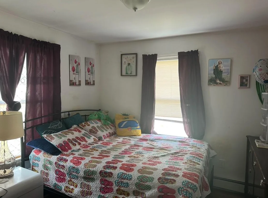 Photo of 553 Raynor Avenue