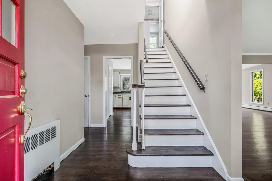 Photo of 10 Clearbrook Drive