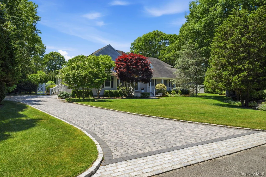 Photo of 19 Cedarfield Lane