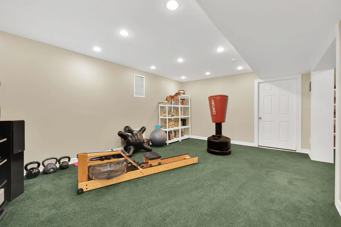 Photo of 10 Fieldstone Drive
