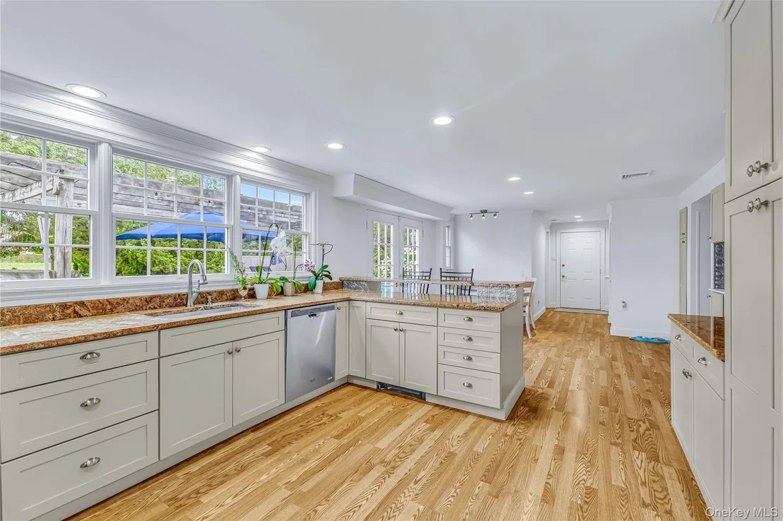 Photo of 8 High Meadow Lane
