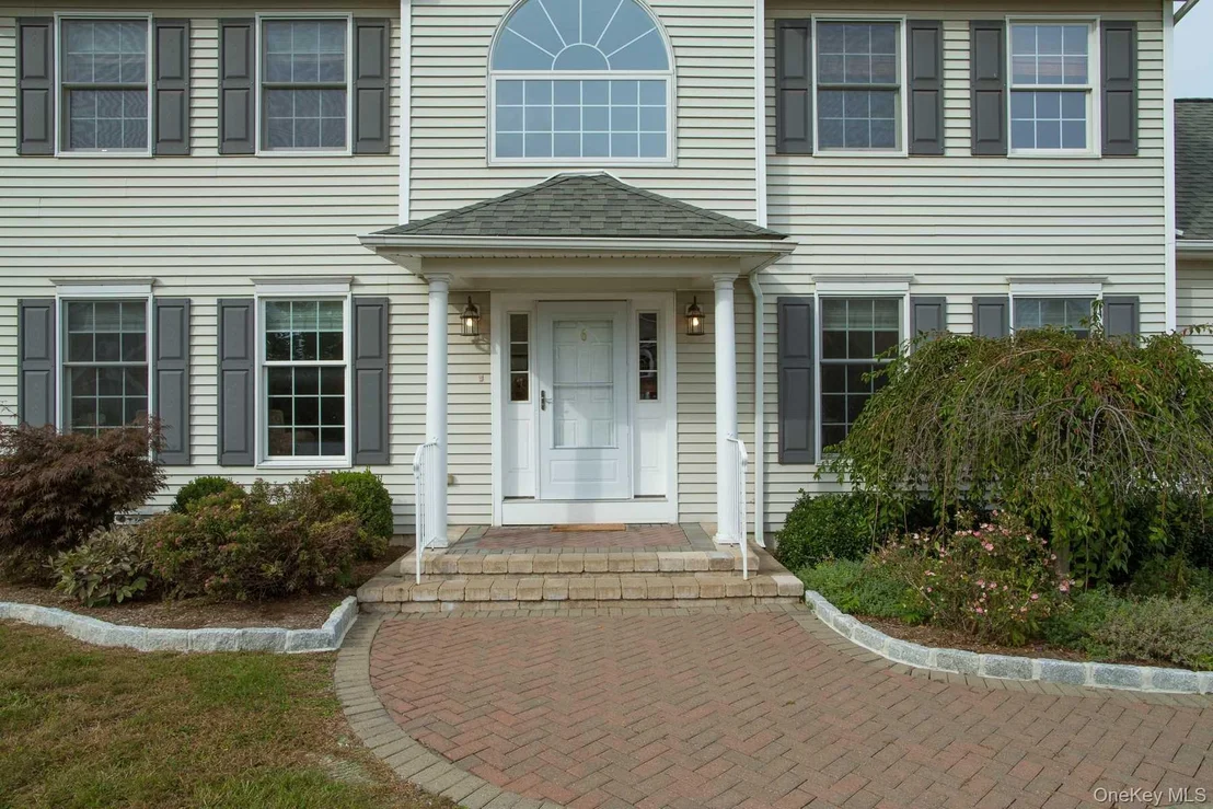 Photo of 6 Jamil Court