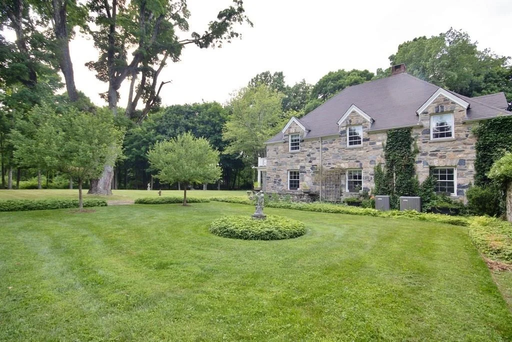 Photo of 3830 Purchase Street