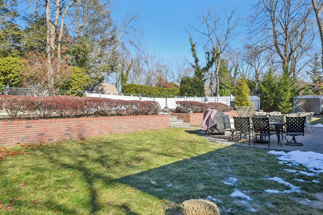 Photo of 111 Lone Oak Path