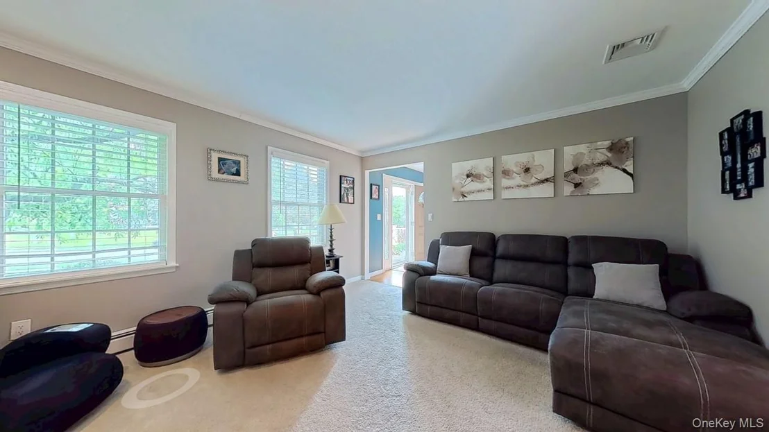 Photo of 87 Winchester Drive