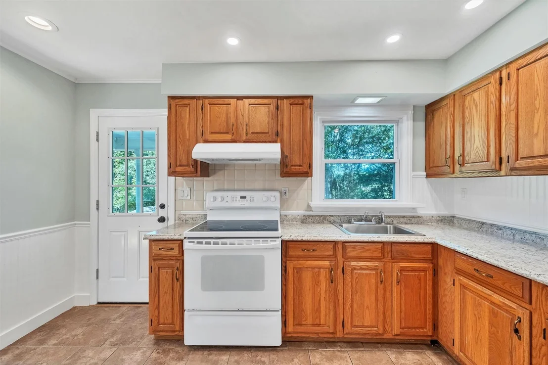 Photo of 14 Summit Avenue