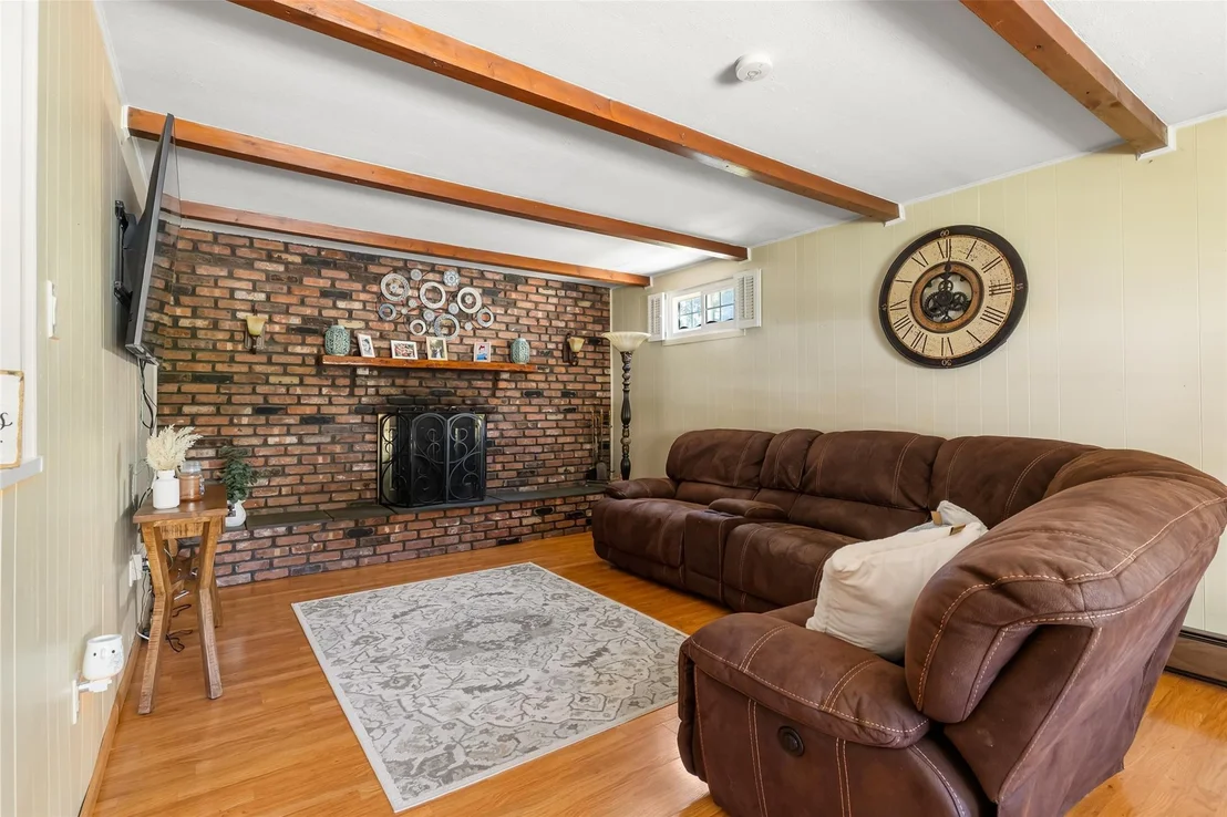 Photo of 98 Bluespruce Road