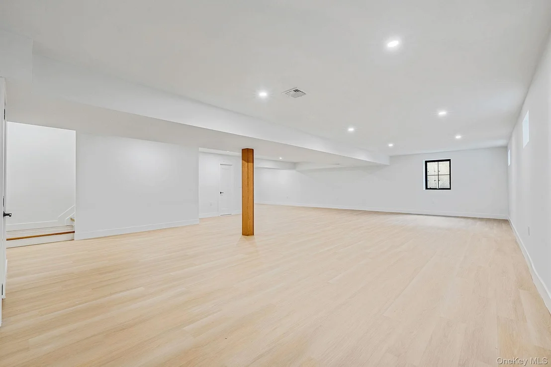 Photo of 2542 Lefferts Place