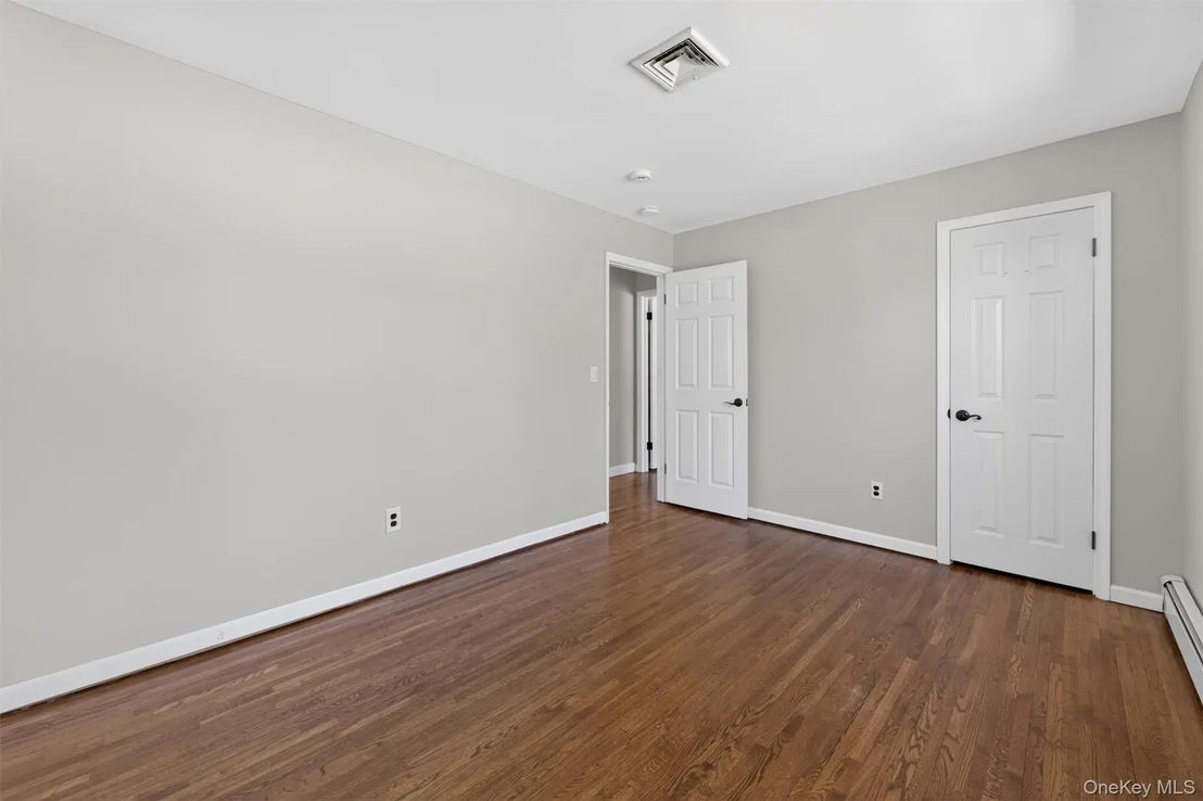 Photo of 76 Colonel Enoch Drive
