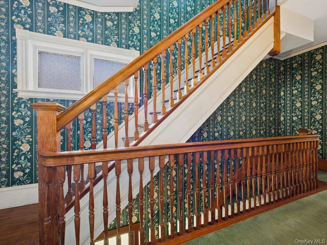 Photo of 24 Mountain Avenue