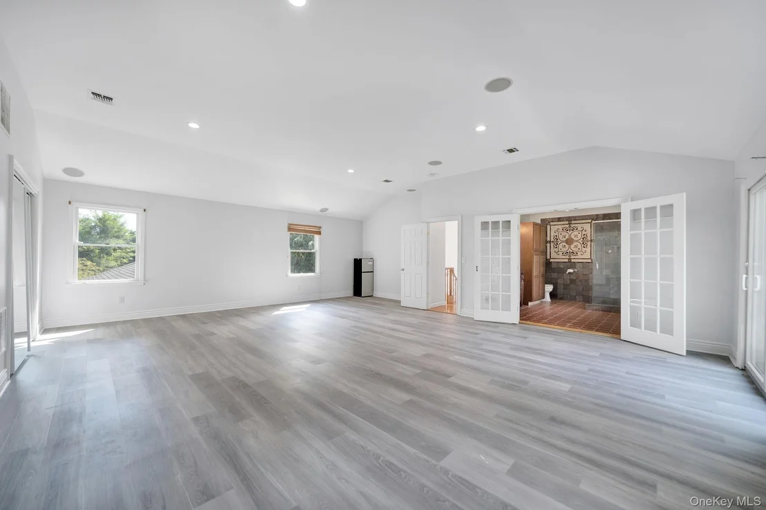 Photo of 75 Whiskey Road