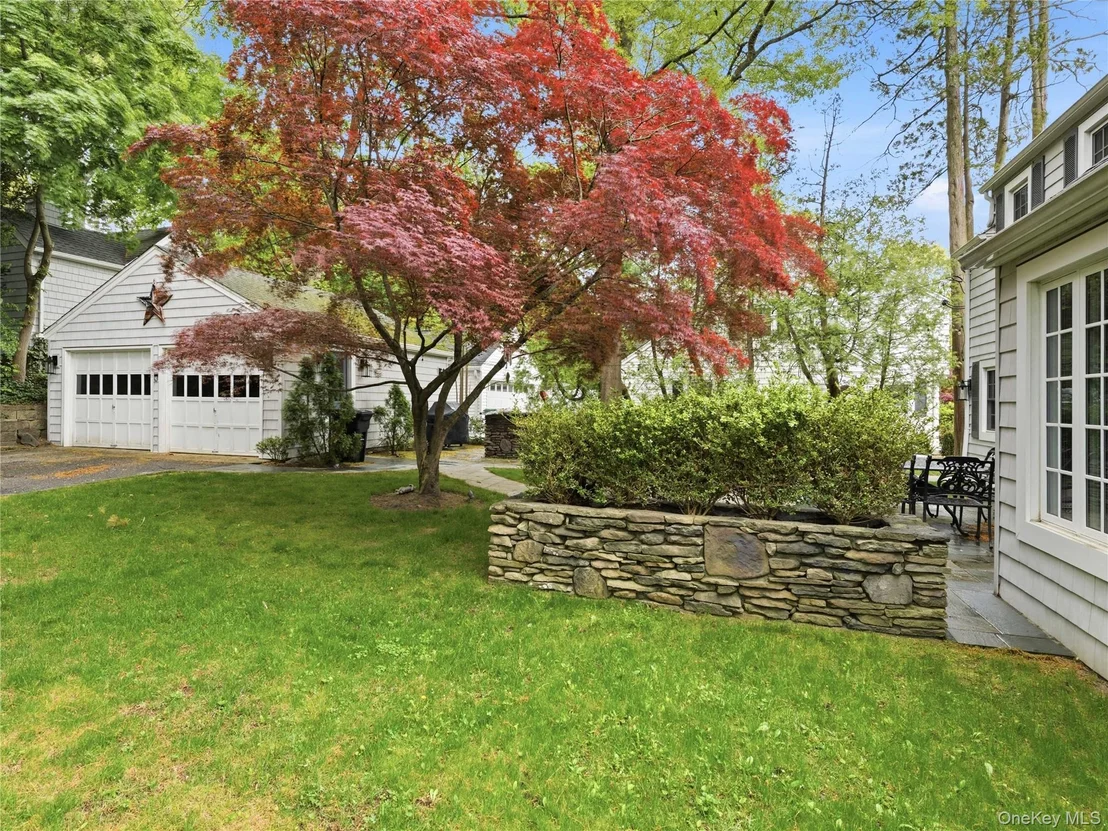 Photo of 2 Longview Road