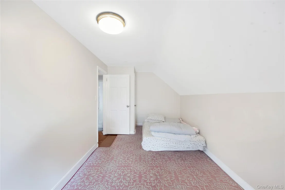 Photo of 64 Hodson Avenue