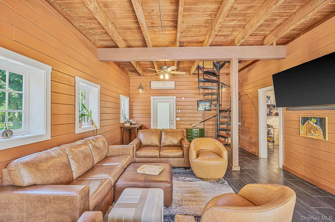 Photo of 4 Holly Lane