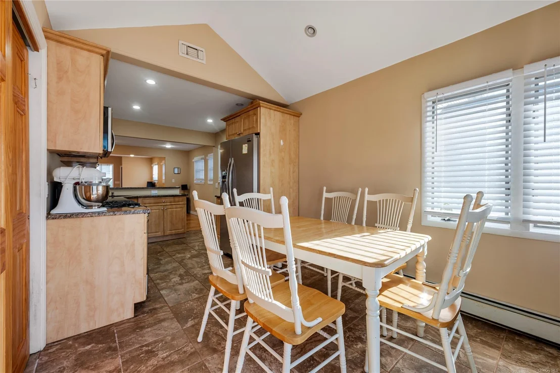Photo of 3384 Bay Front Drive