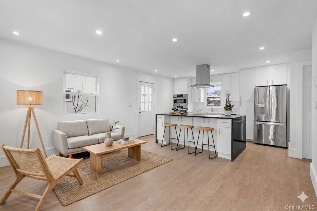 Photo of 313 Sixth Avenue