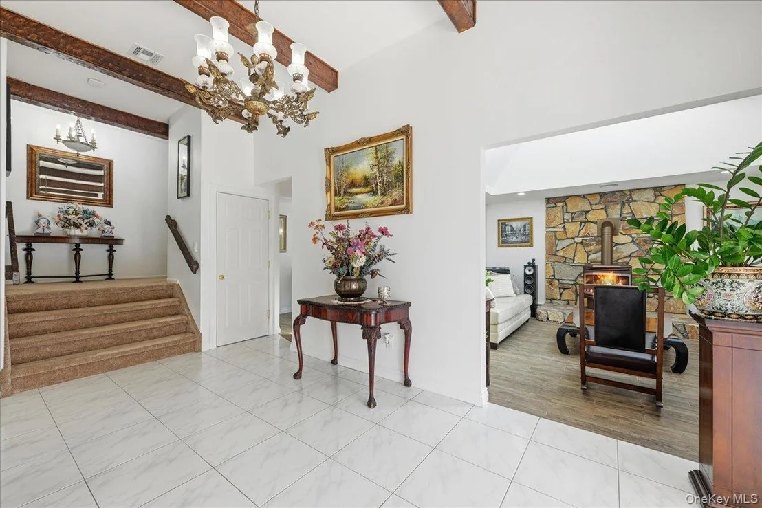 Photo of 44 Steven Place