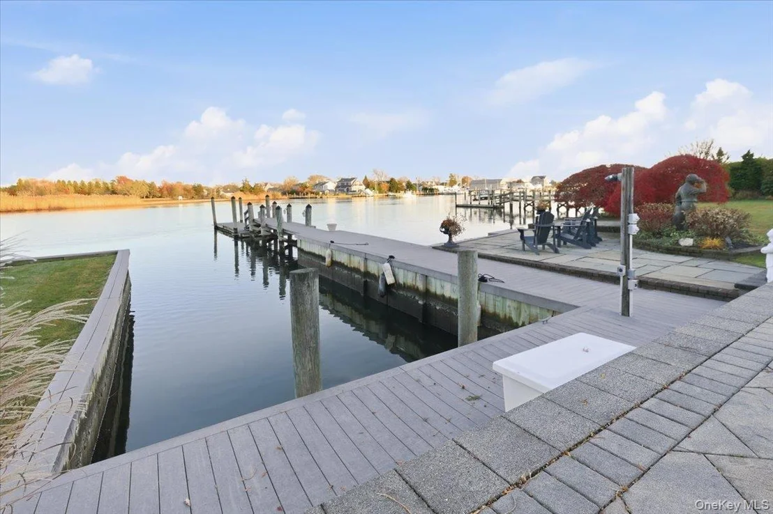 Photo of 165 Peninsula Drive