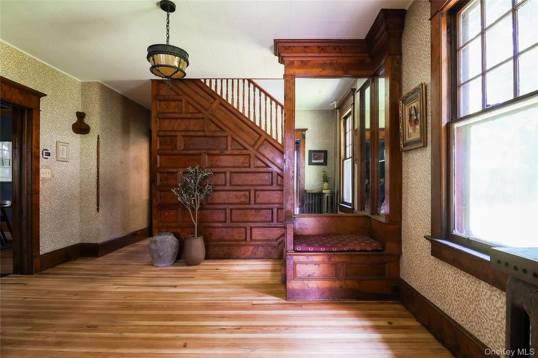 Photo of 12 Highview Avenue