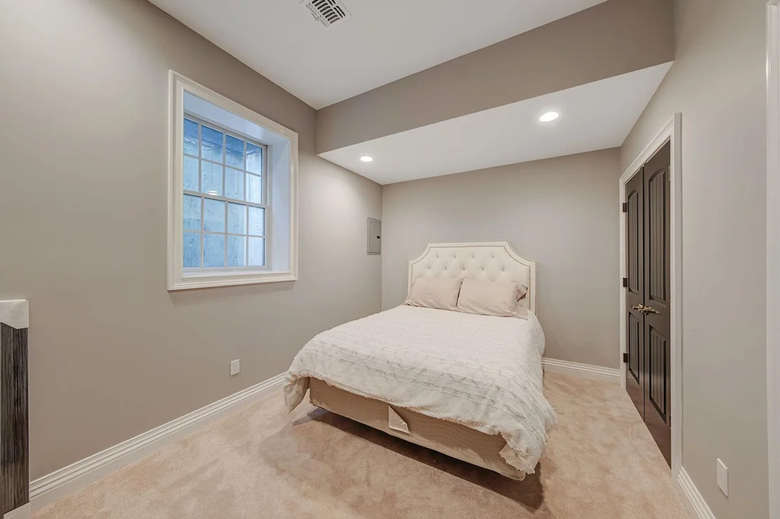 Photo of 184 Hickory Lane