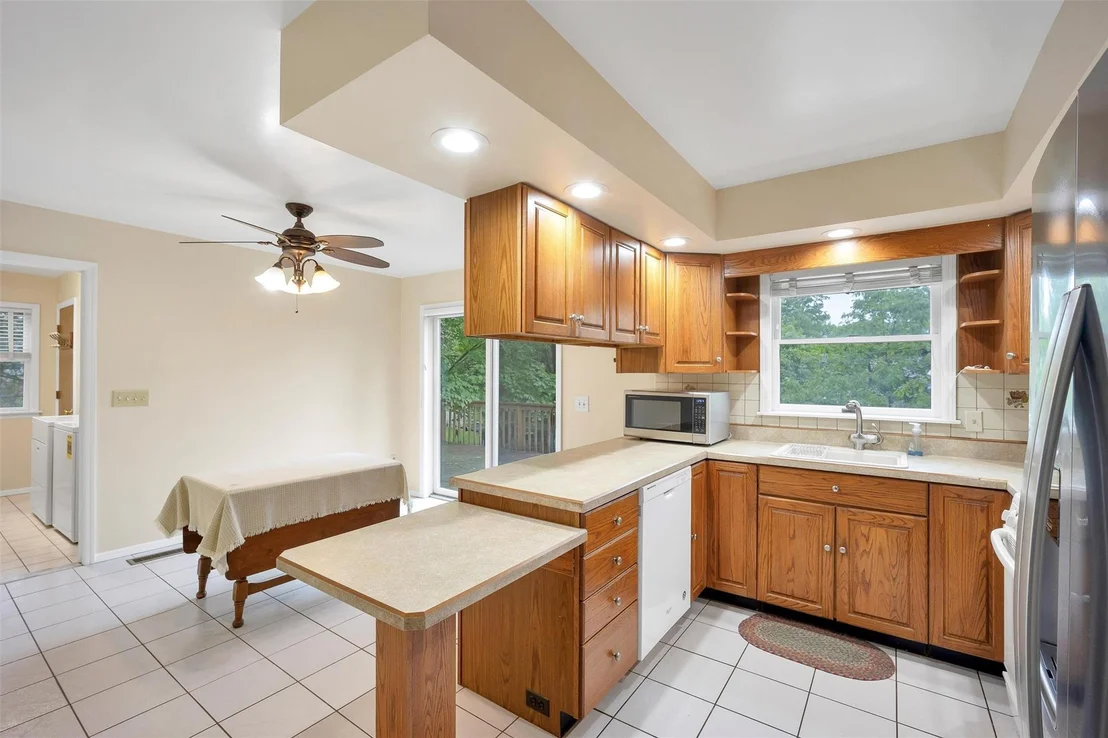 Photo of 7 Mailler Avenue