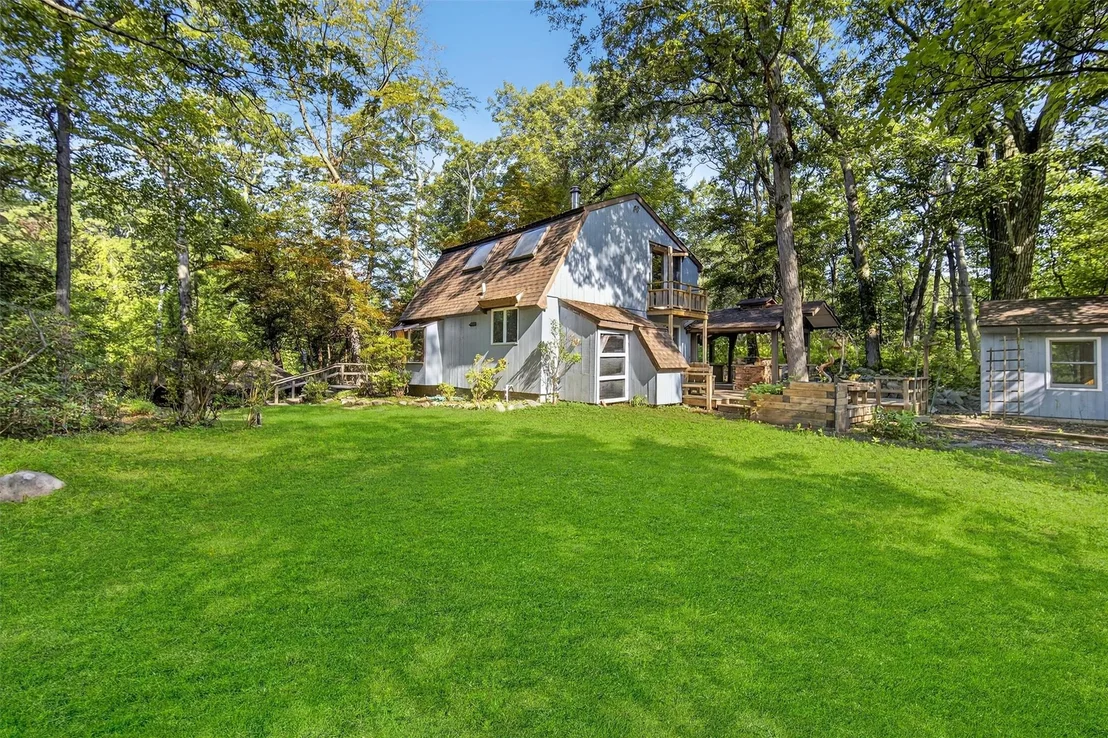 Photo of 41 Winston Lane