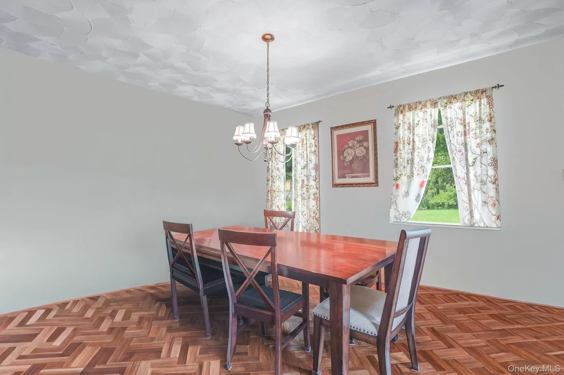 Photo of 25 Taylor Avenue