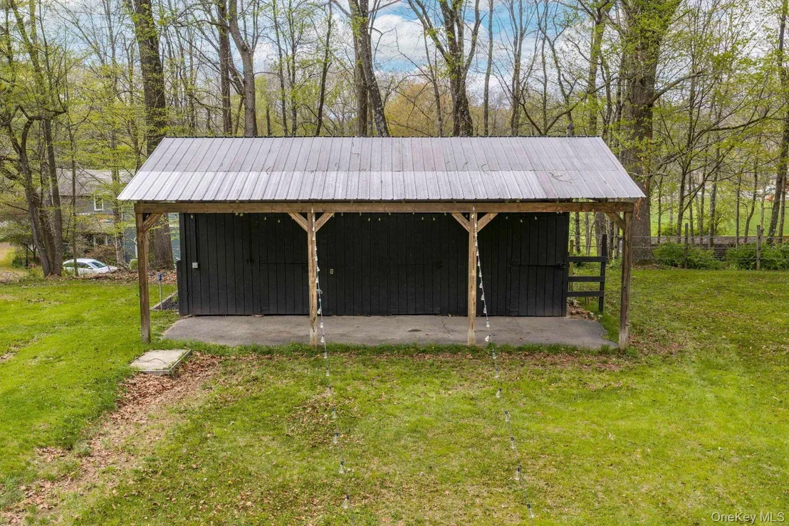 Photo of 452 Mountain Road