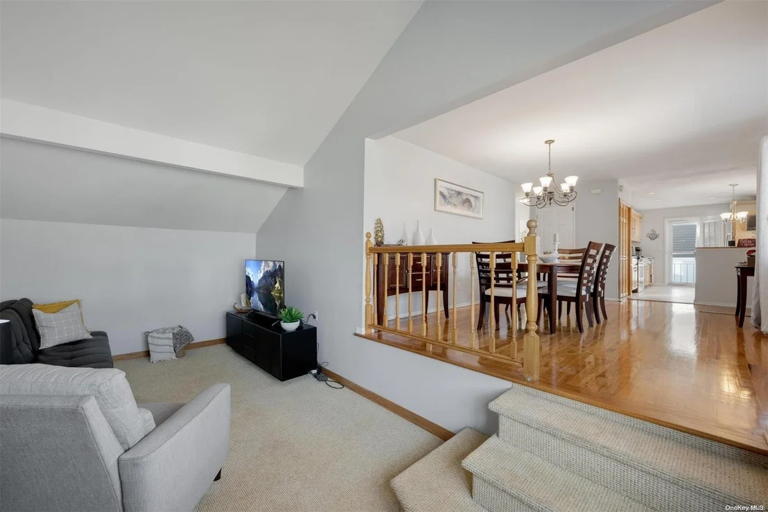 Photo of 36 Calvert Avenue