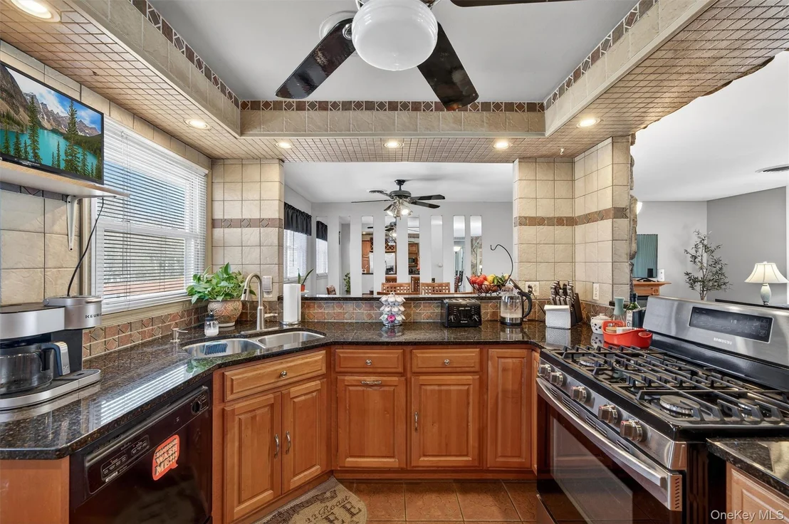 Photo of 14 Scotchtown Drive