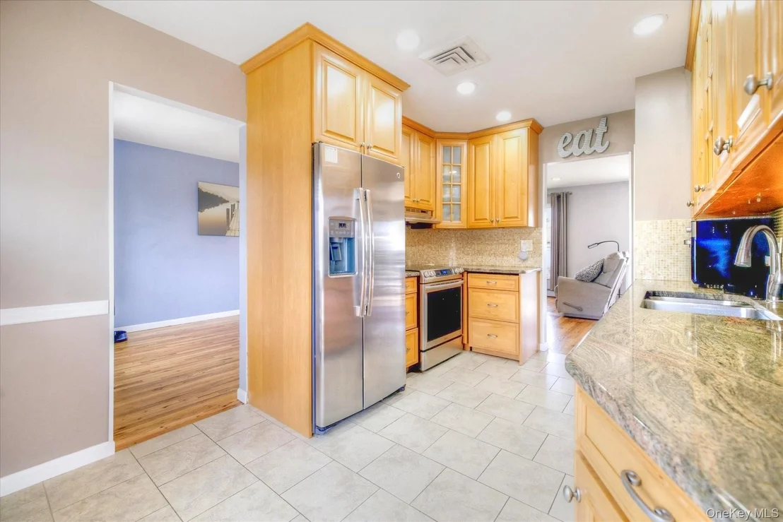 Photo of 3784 Carrel Boulevard
