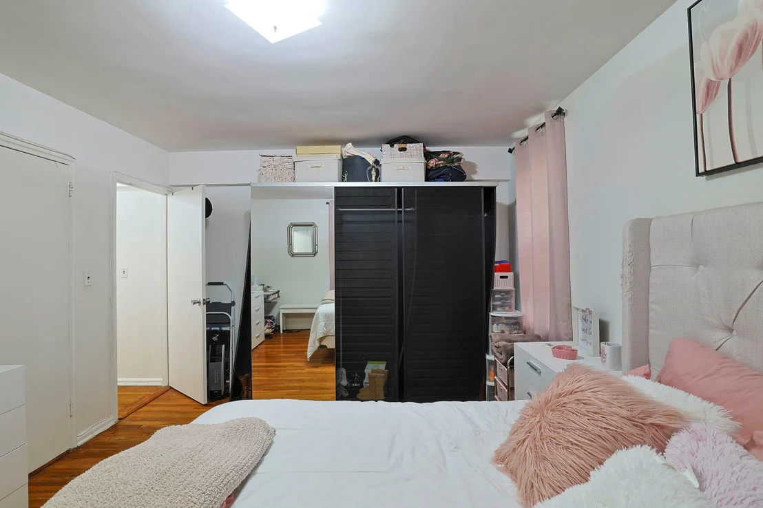 Photo of Unit A16 at 780 Bronx River Road