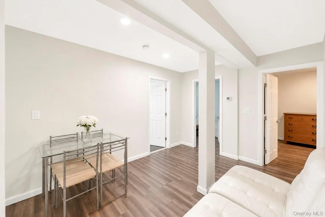Photo of 71 Barton Avenue