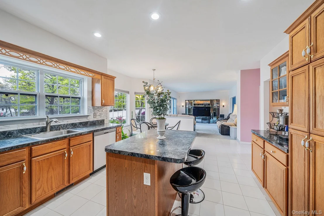 Photo of 73 Elm Avenue